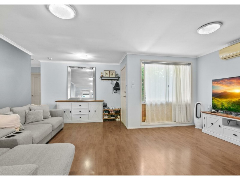 24 Mclaren Place, Ingleburn NSW 2565