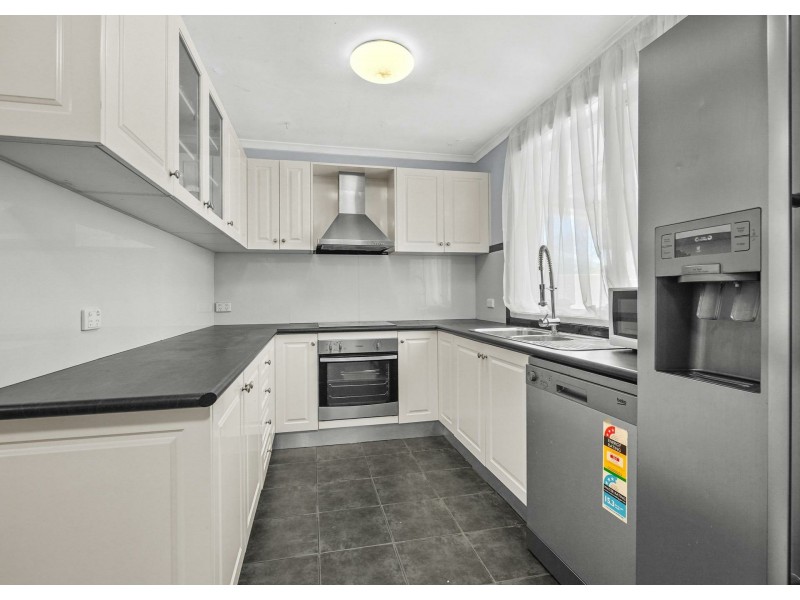 24 Mclaren Place, Ingleburn NSW 2565