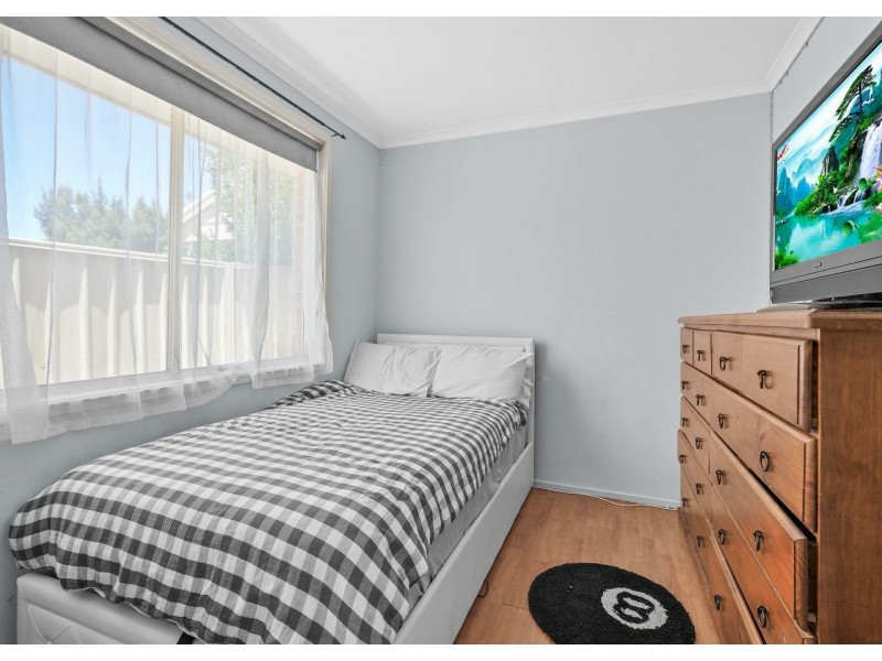 24 Mclaren Place, Ingleburn NSW 2565