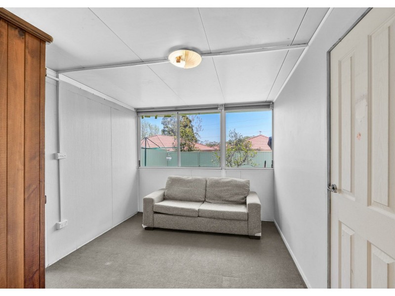 24 Mclaren Place, Ingleburn NSW 2565