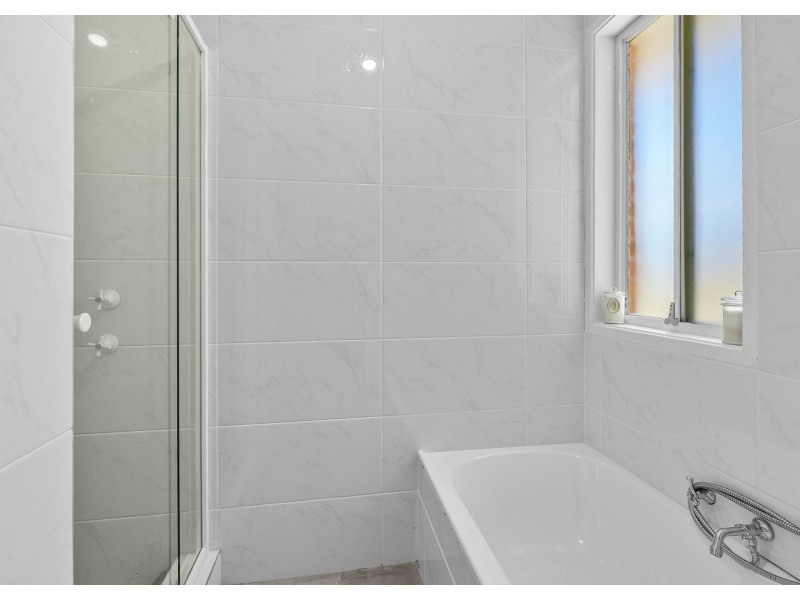 24 Mclaren Place, Ingleburn NSW 2565