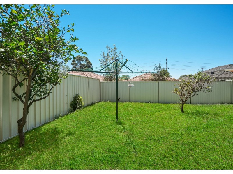 24 Mclaren Place, Ingleburn NSW 2565