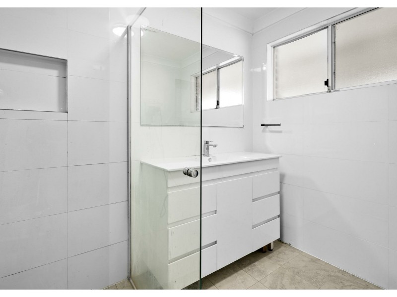 3 Glenella Way, Minto NSW 2566