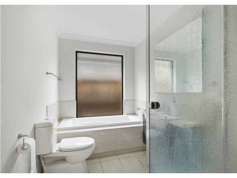 14 Cradle Avenue, Minto NSW 2566