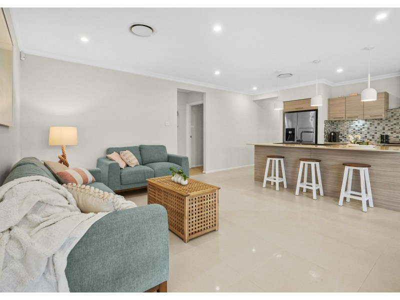 32 Dowie Drive, Claymore NSW 2559