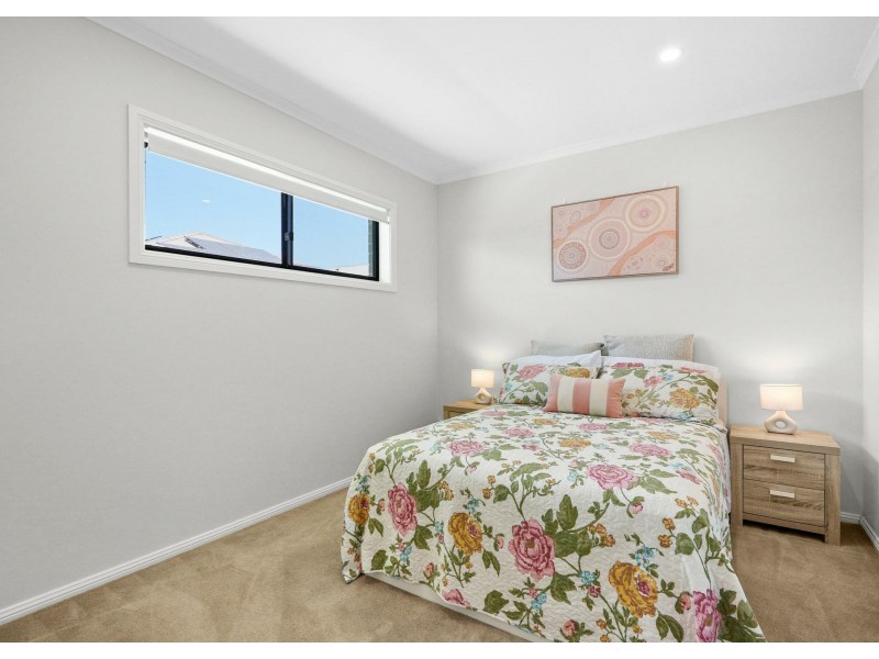 32 Dowie Drive, Claymore NSW 2559