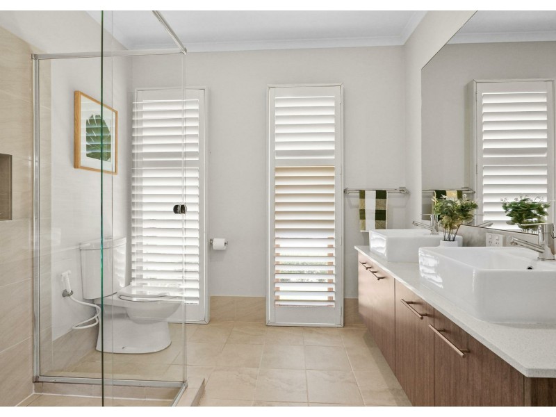 32 Dowie Drive, Claymore NSW 2559