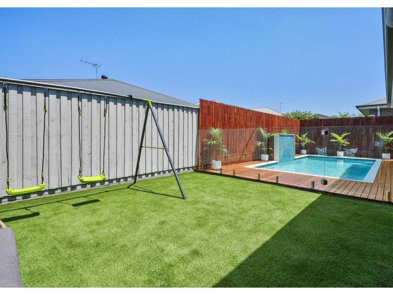 32 Dowie Drive, Claymore NSW 2559