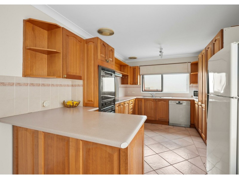 10 Bradley Street, Ingleburn NSW 2565