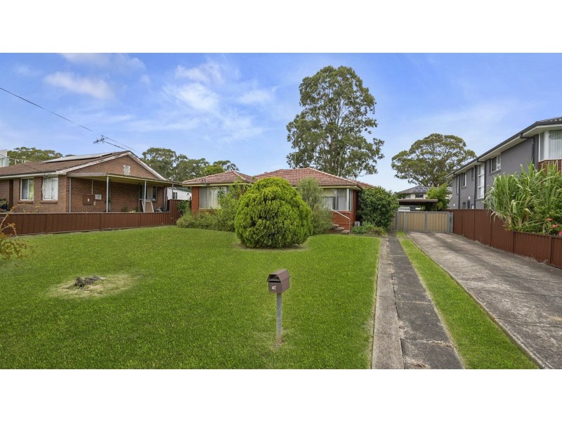19 Durham Street, Minto NSW 2566