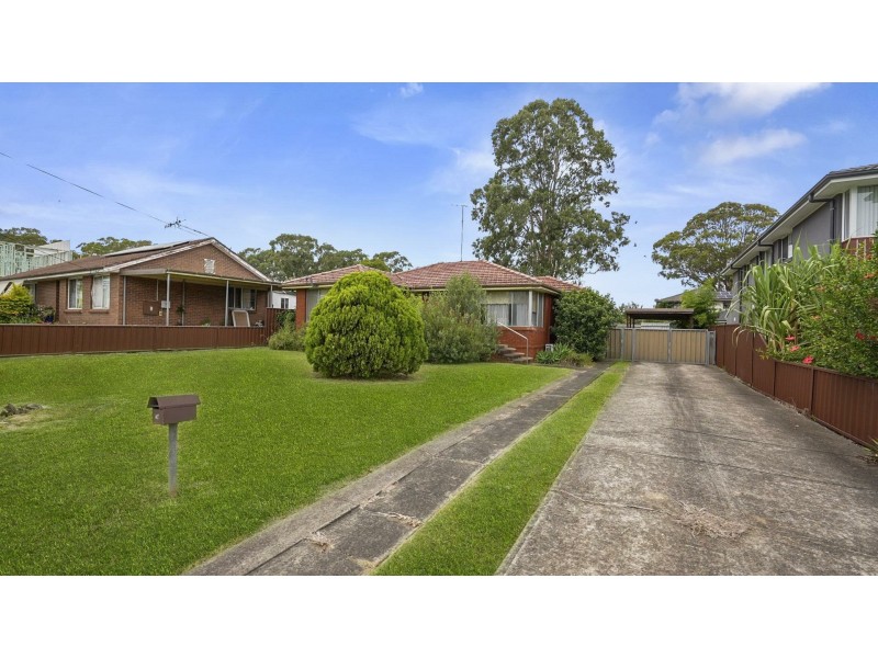 19 Durham Street, Minto NSW 2566