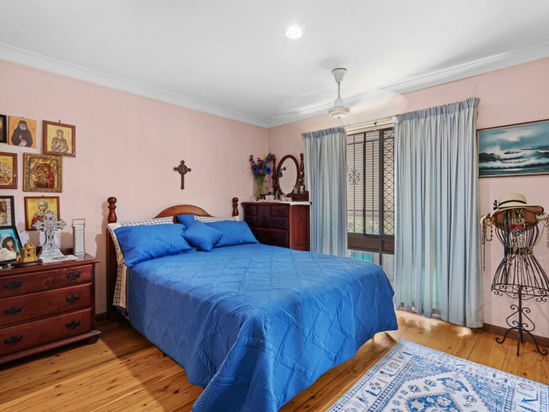 56 Queenscliff Drive, Woodbine NSW 2560