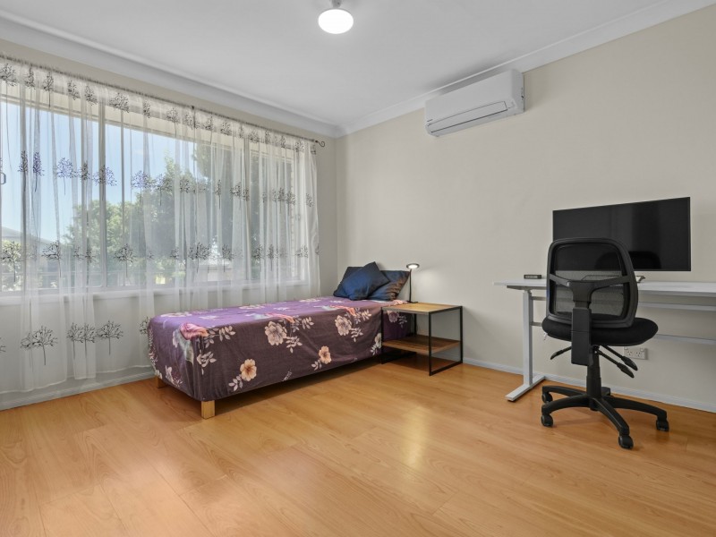 7 Smart Close, Minto NSW 2566