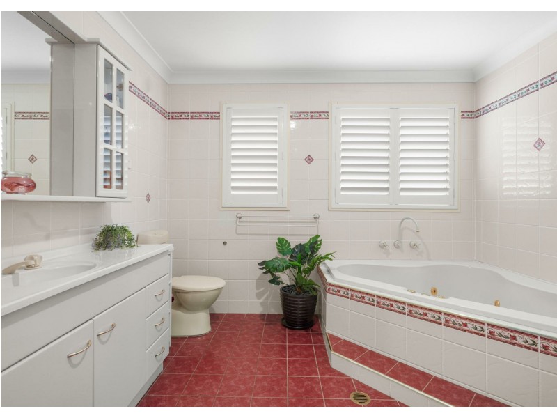 26 Mcdonnell Street, Raby NSW 2566