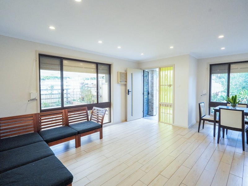 2 Polonius Street, Rosemeadow NSW 2560