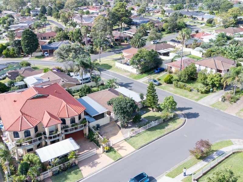 2 Polonius Street, Rosemeadow NSW 2560