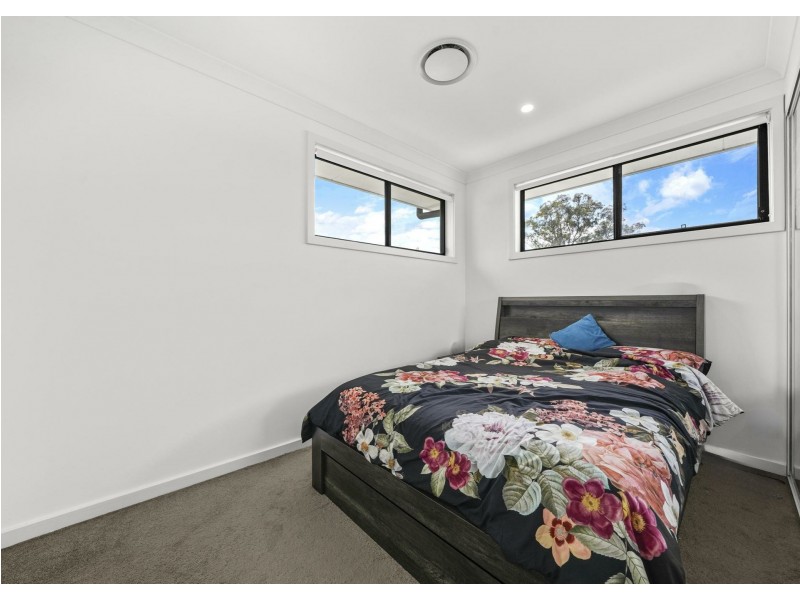 3/8 Durham Street, Minto NSW 2566