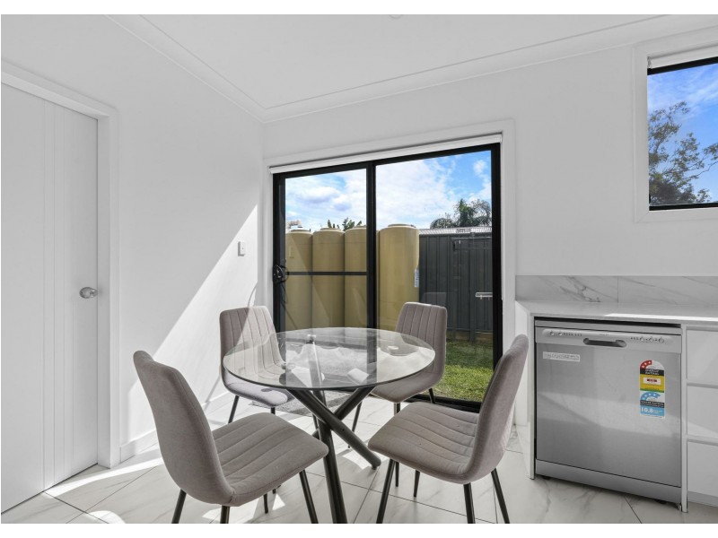 3/8 Durham Street, Minto NSW 2566