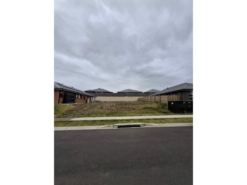 30 Ellipse Circuit, Chisholm NSW 2322
