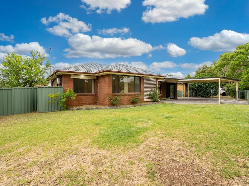 5 Whistler Avenue, Ingleburn NSW 2565