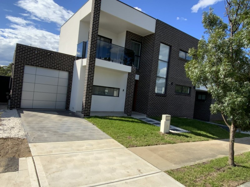 10A Westview Street, Campbelltown NSW 2560