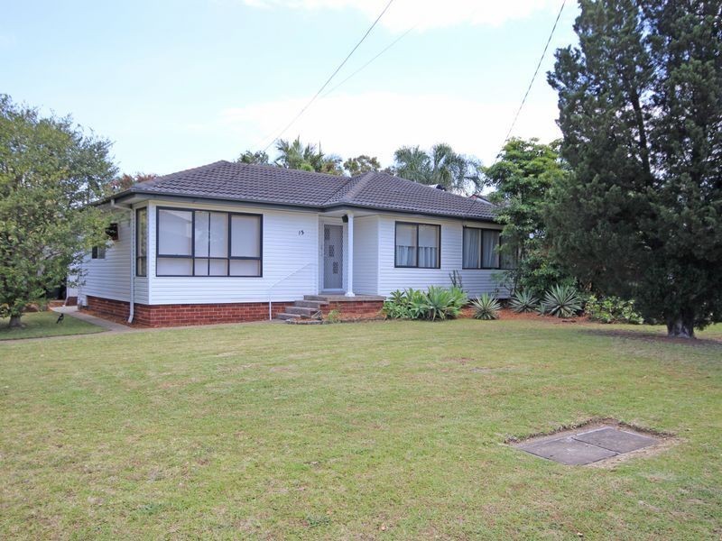 15 Armentieres Avenue, Milperra NSW 2214