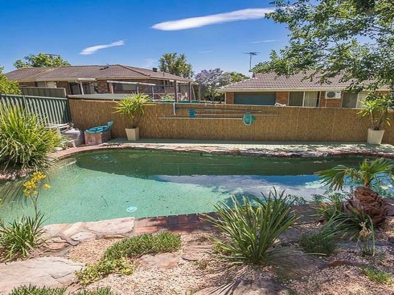3 Hudson Place, Ingleburn NSW 2565