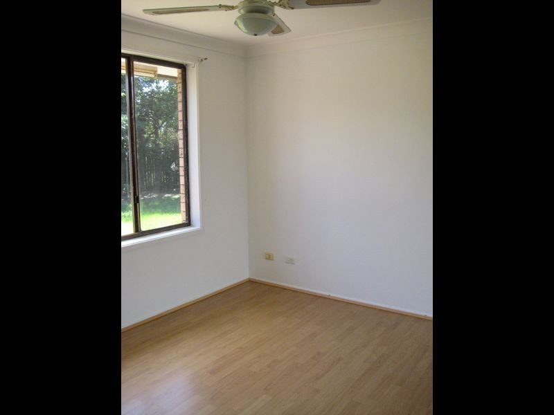 10 Opel Place, Ingleburn NSW 2565