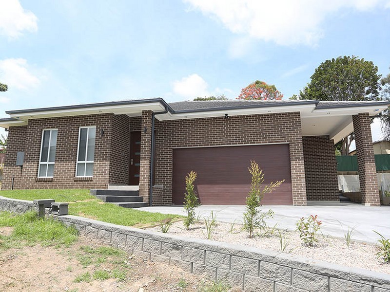 5 Pilot Close, Minto NSW 2566