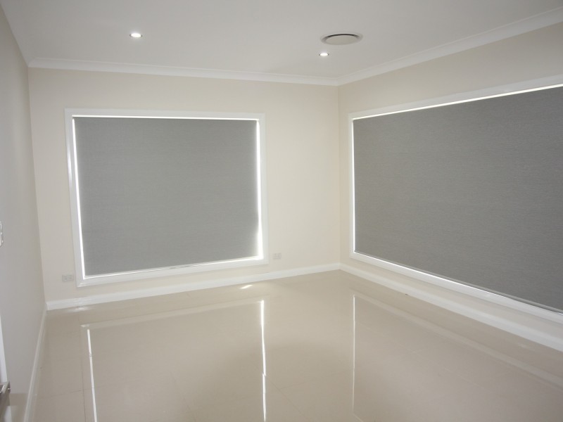 4 Holden Drive, Oran Park NSW 2570