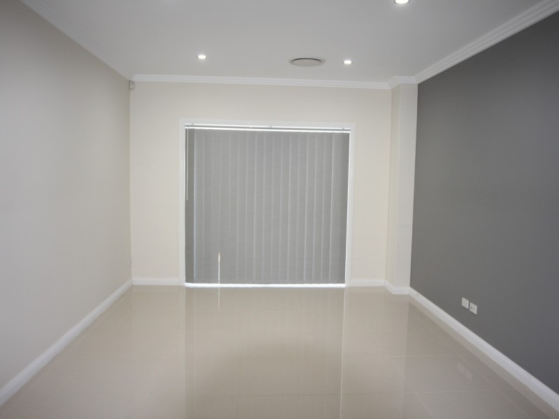 4 Holden Drive, Oran Park NSW 2570