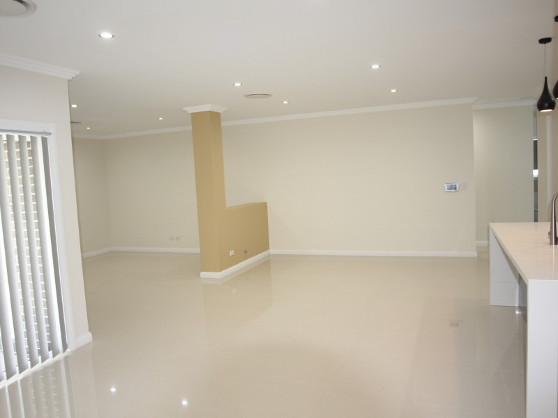 4 Holden Drive, Oran Park NSW 2570