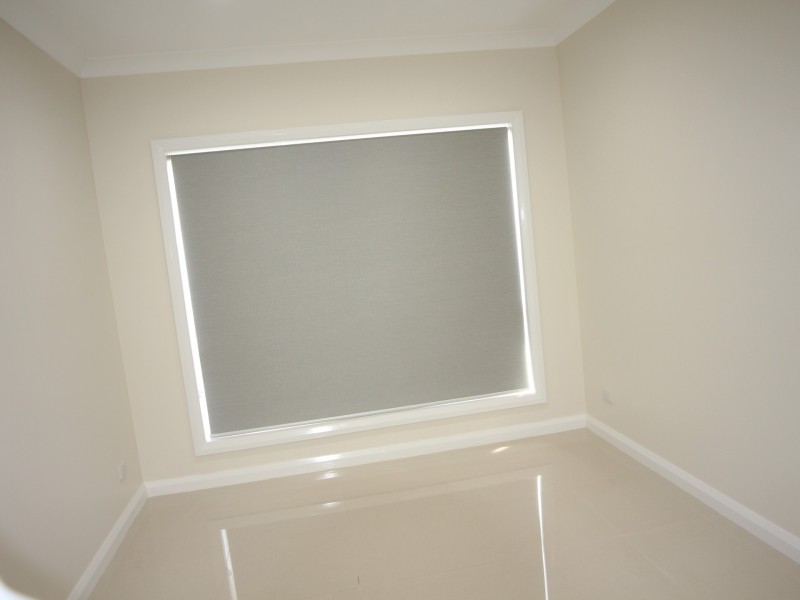 4 Holden Drive, Oran Park NSW 2570