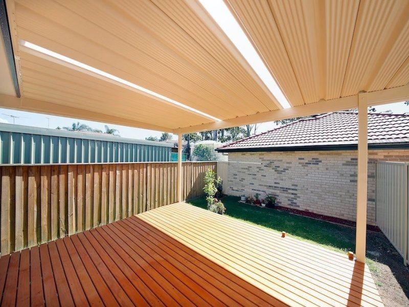 2/39-41 Surrey Street, Minto NSW 2566