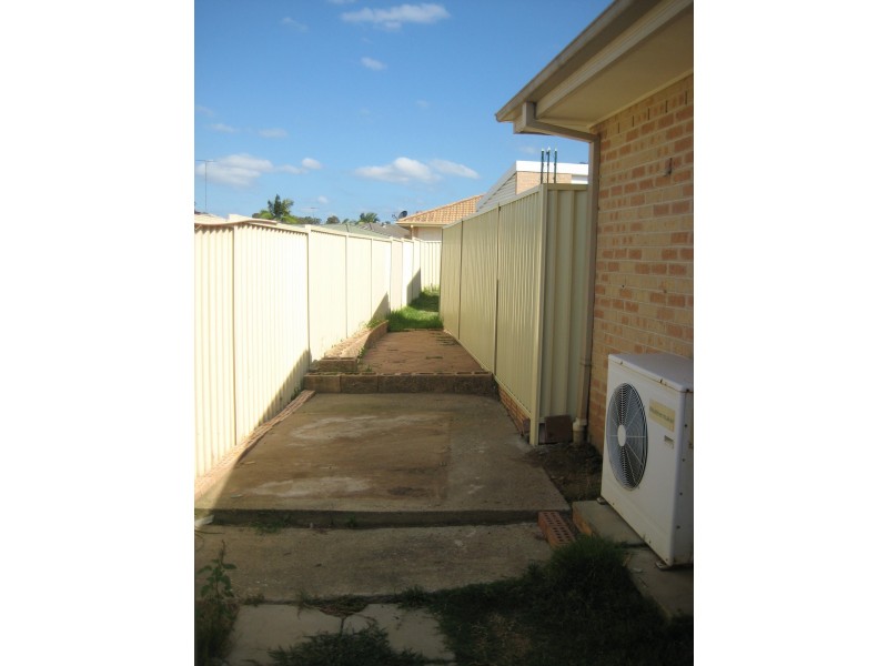 6A Helman Place, Ingleburn NSW 2565