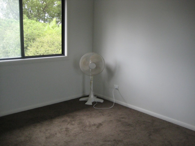 4/2 Jaclyn Street, Ingleburn NSW 2565
