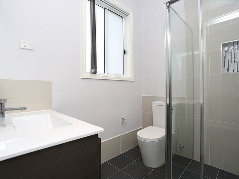 5 Pilot Close, Minto NSW 2566