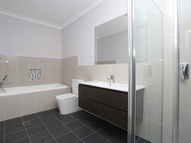 5 Pilot Close, Minto NSW 2566