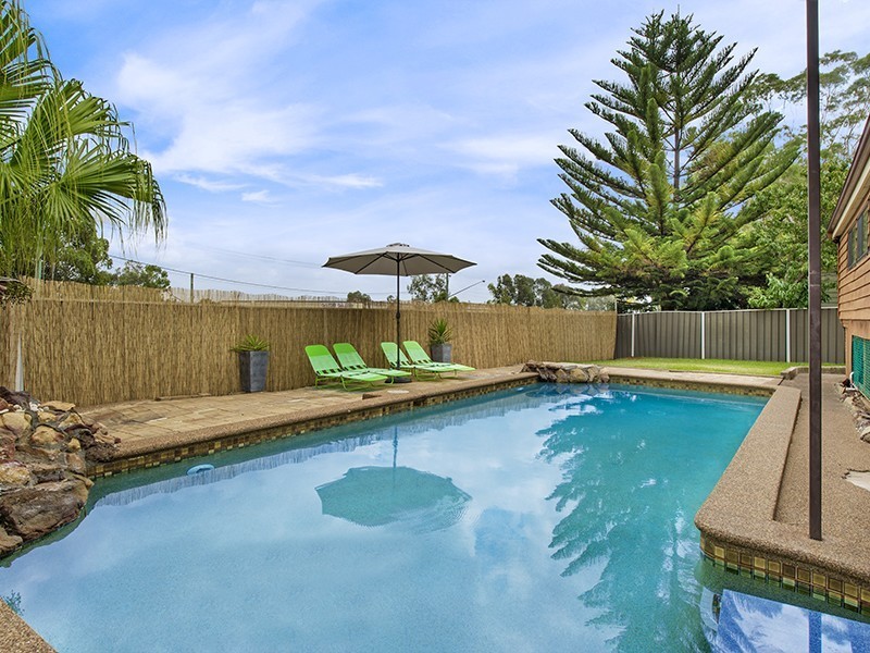 9 Borthwick Street, Minto NSW 2566