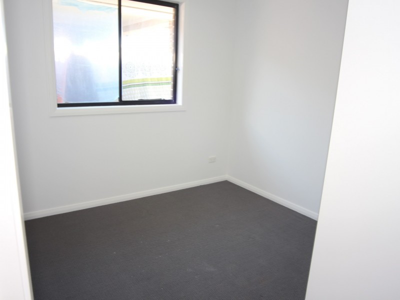 16 Casimer Avenue, Elderslie NSW 2570