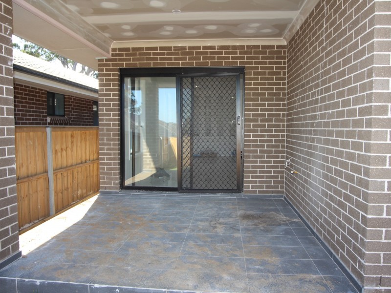 16 Casimer Avenue, Elderslie NSW 2570