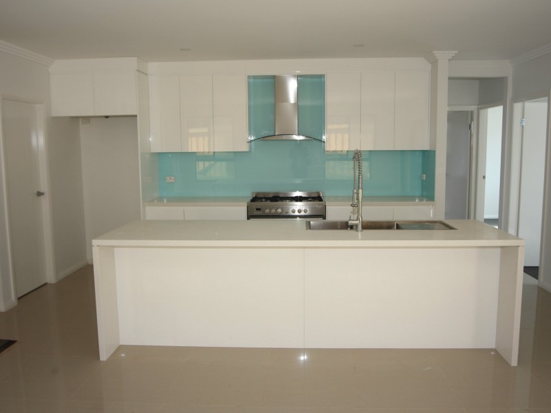 15 Gracie Road, Elderslie NSW 2570