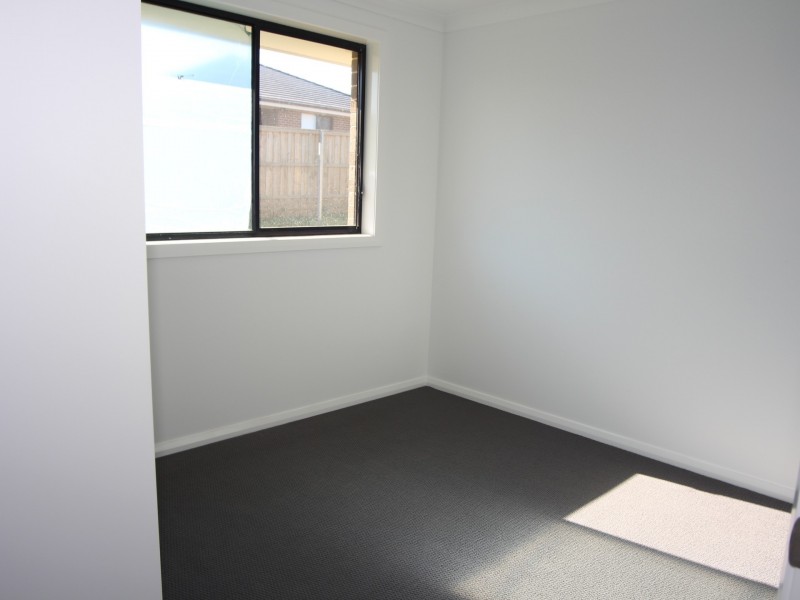15 Gracie Road, Elderslie NSW 2570