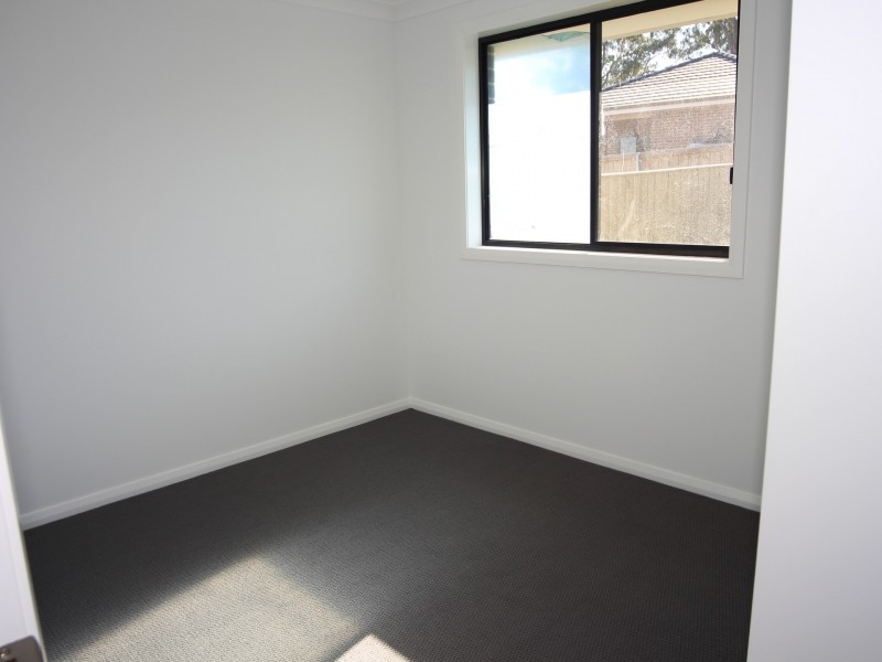 15 Gracie Road, Elderslie NSW 2570