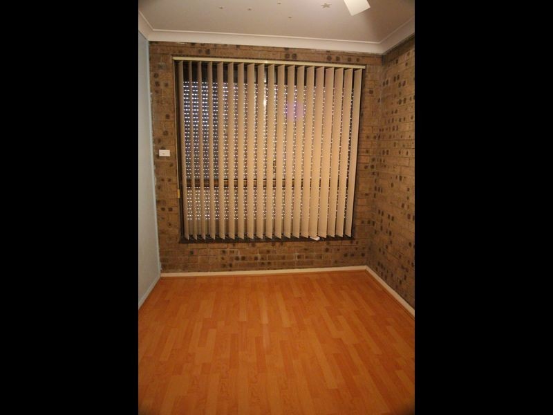 167 Harrow Road, Glenfield NSW 2167