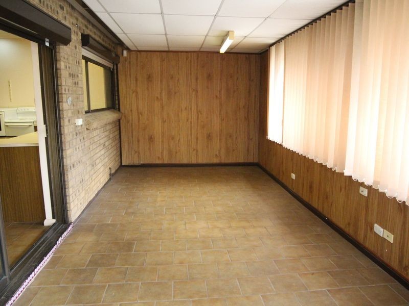 167 Harrow Road, Glenfield NSW 2167