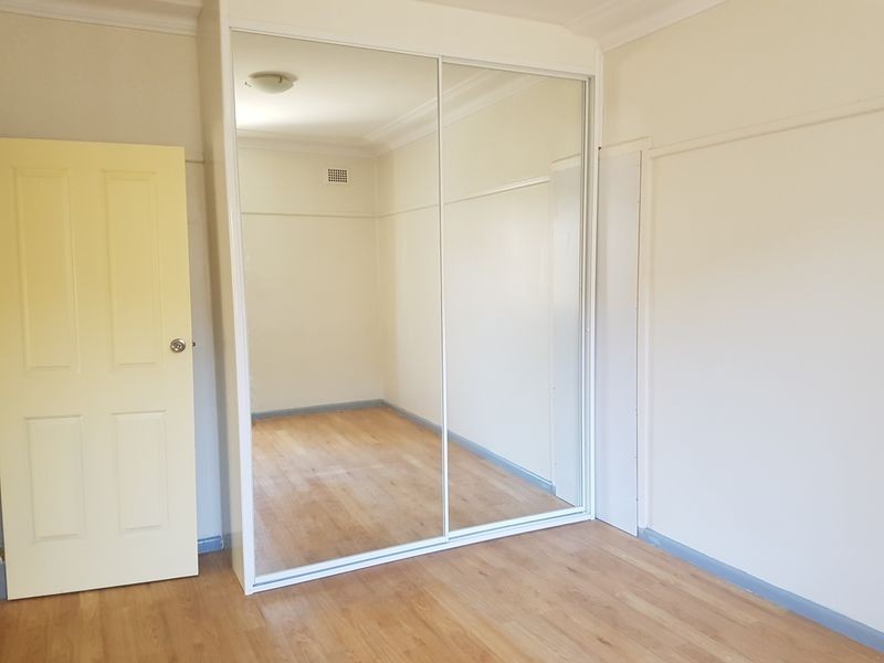 16 Myddleton Avenue, Fairfield NSW 2165