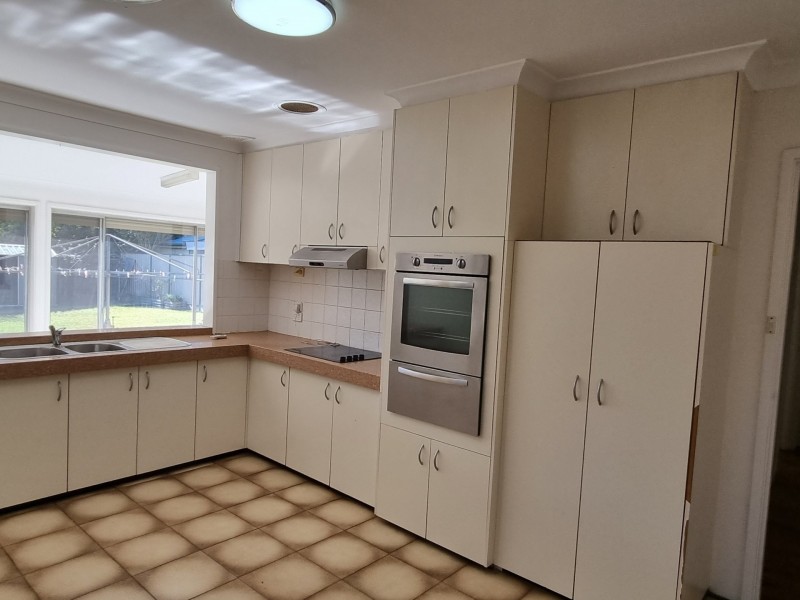 142 Flinders Road, Georges Hall NSW 2198