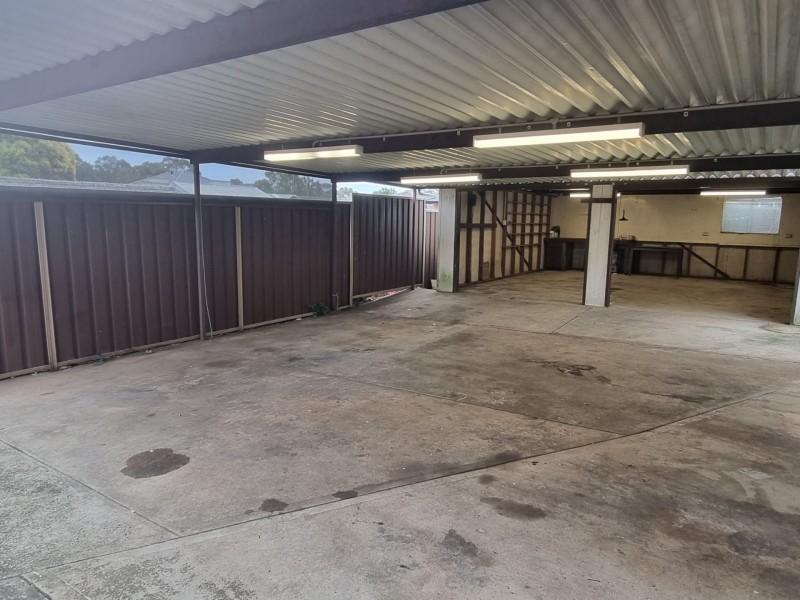 142 Flinders Road, Georges Hall NSW 2198