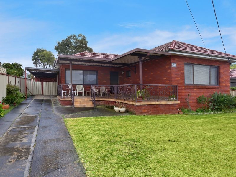 52 McCrossin Avenue, Birrong NSW 2143
